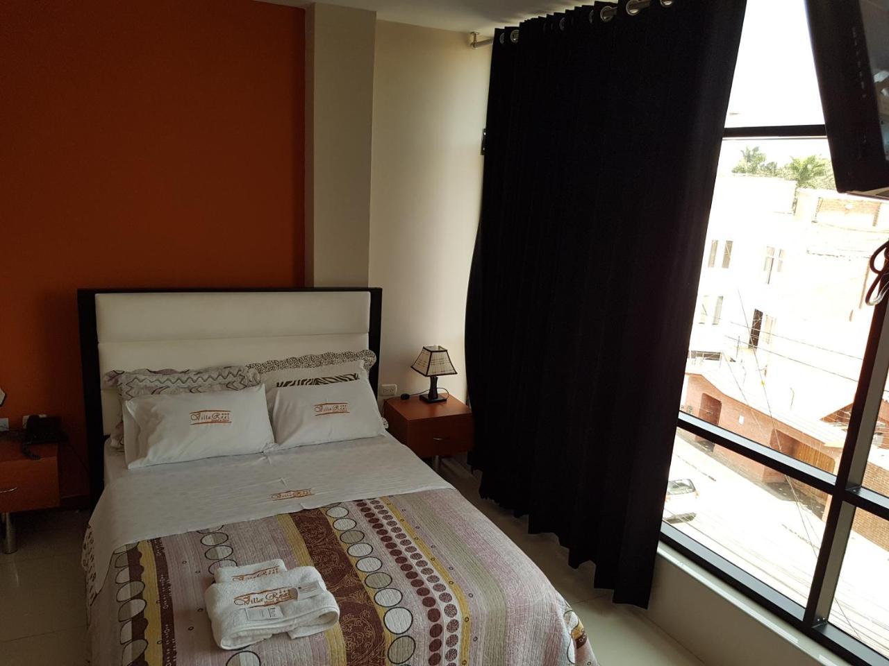 Villa Real Hotel & Suites Chiclayo Buitenkant foto