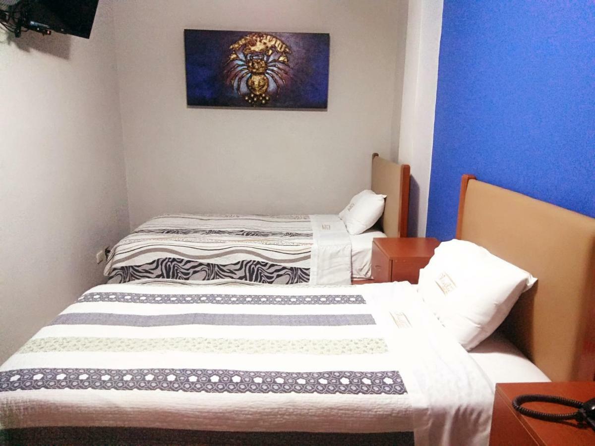 Villa Real Hotel & Suites Chiclayo Buitenkant foto